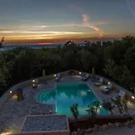 Maggie, Your Peaceful Istrian Getaway With Shared Pools