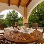 Villa Maggie, Your Peaceful Istrian Getaway With Shared Pools