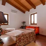 Maggie, Your Peaceful Istrian Getaway With Shared Pools Villa *