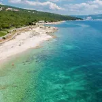 Maggie, Your Peaceful Istrian Getaway With Shared Pools *