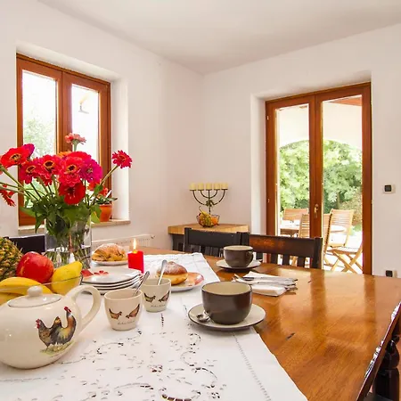 Maggie, Your Peaceful Istrian Getaway With Shared Pools *