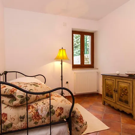 Maggie, Your Peaceful Istrian Getaway With Shared Pools Villa
