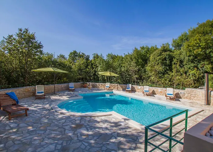 ヴィラ Maggie, Your Peaceful Istrian Getaway With Shared Pools Koromačno