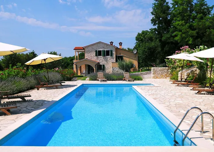 ヴィラ Maggie, Your Peaceful Istrian Getaway With Shared Pools