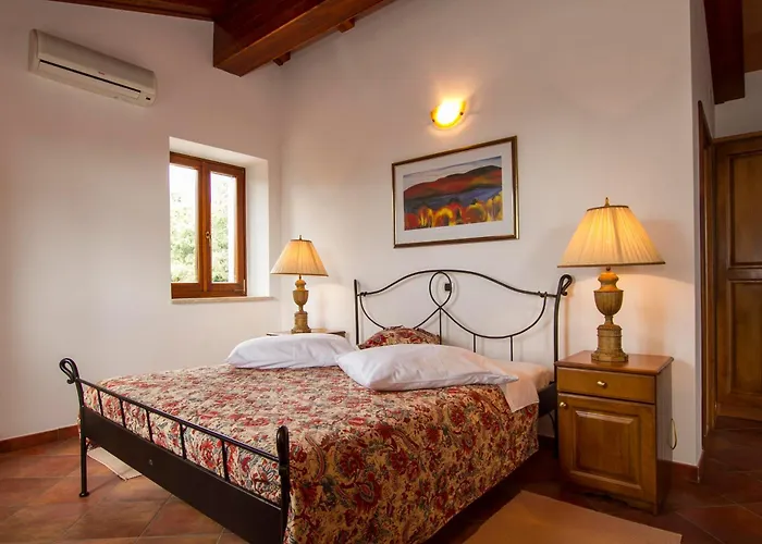 ヴィラ Maggie, Your Peaceful Istrian Getaway With Shared Pools Koromačno