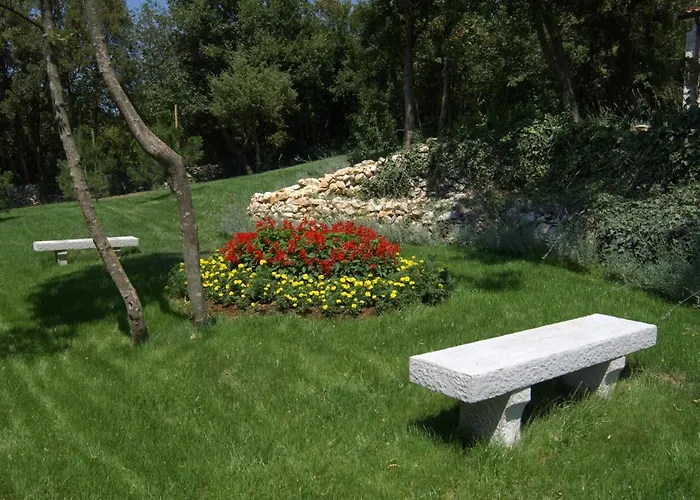 Maggie, Your Peaceful Istrian Getaway With Shared Pools