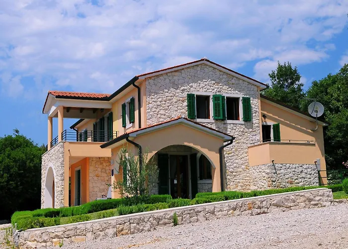 ヴィラ Maggie, Your Peaceful Istrian Getaway With Shared Pools Koromačno
