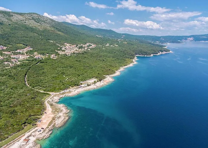 Maggie, Your Peaceful Istrian Getaway With Shared Pools ヴィラ Koromačno